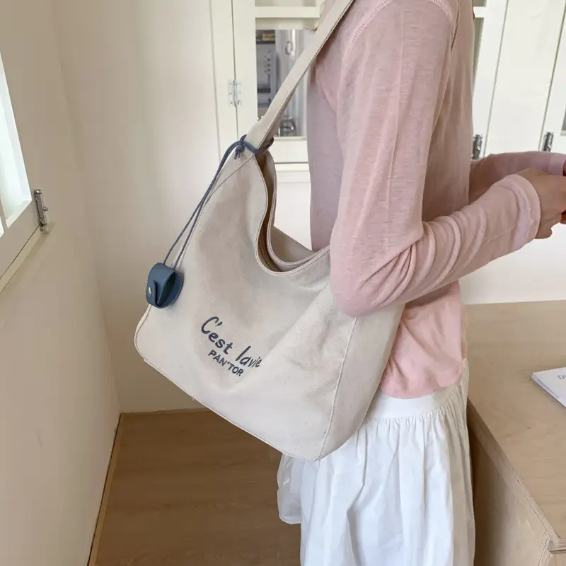 Red Canvas Shoulder Bag for Women Large Capacity 2025 — feature 18
