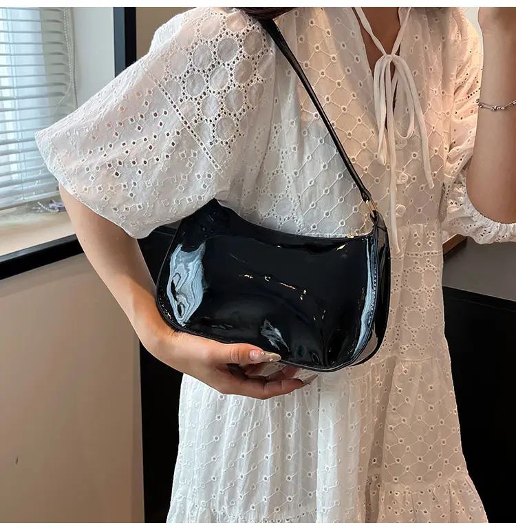 Retro Patent Leather Handheld Bag for Women — feature 7