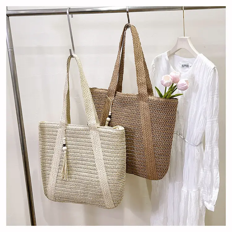 Women Straw Tote Bag Large Capacity Seaside Woven Beige — feature 1