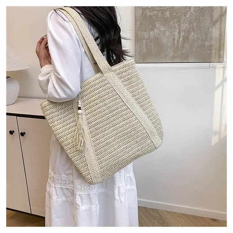 Women Straw Tote Bag Large Capacity Seaside Woven Beige — feature 12