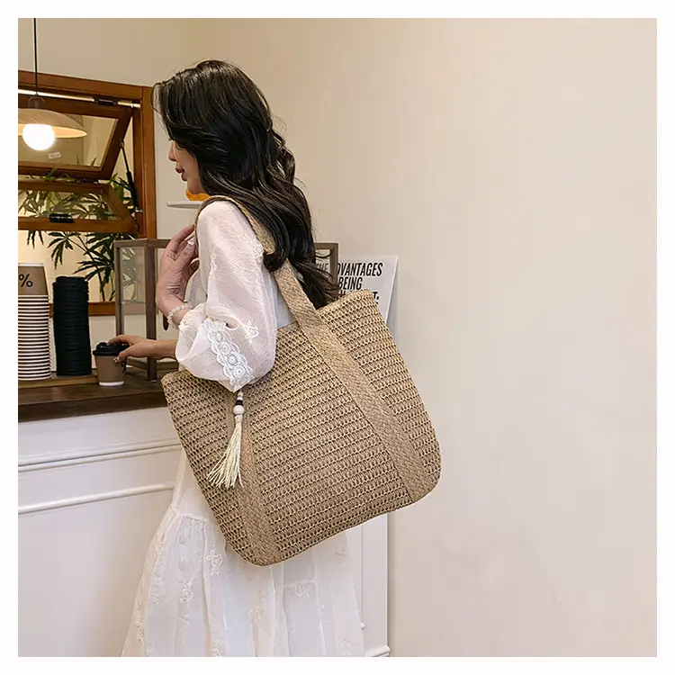Women Straw Tote Bag Large Capacity Seaside Woven Beige — feature 14