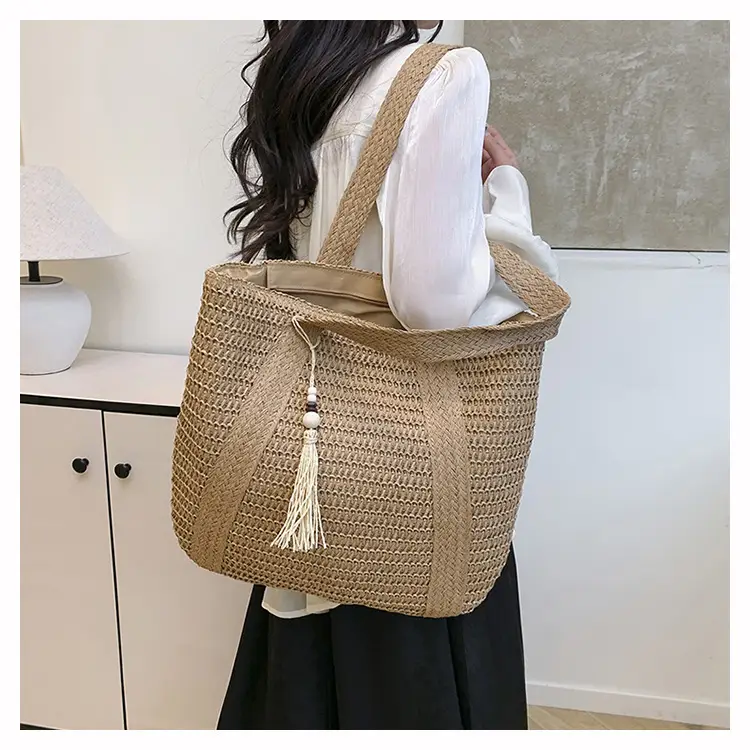 Women Straw Tote Bag Large Capacity Seaside Woven Beige — feature 15