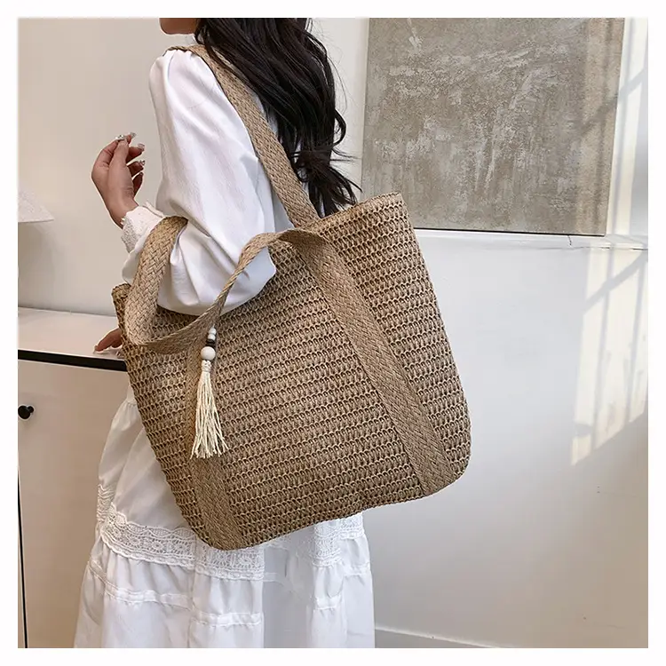 Women Straw Tote Bag Large Capacity Seaside Woven Beige — feature 16