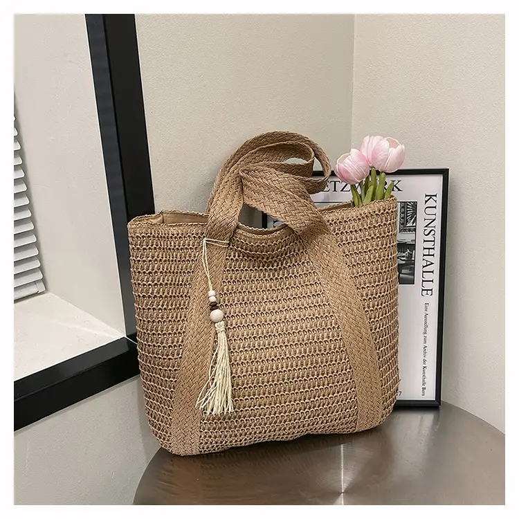 Women Straw Tote Bag Large Capacity Seaside Woven Beige — feature 20