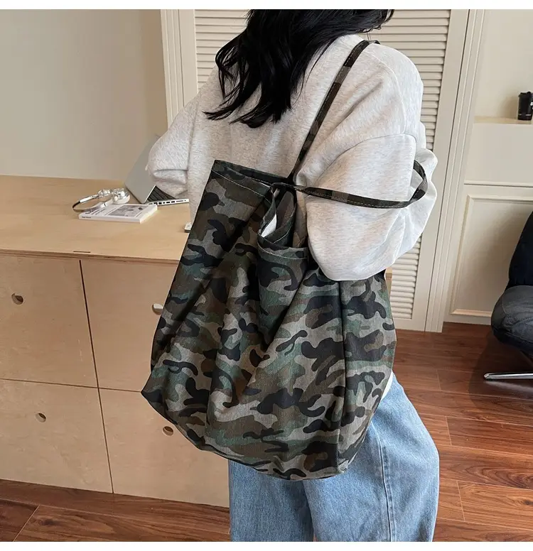 Women Camouflage One Shoulder Bag 2025 — feature 11