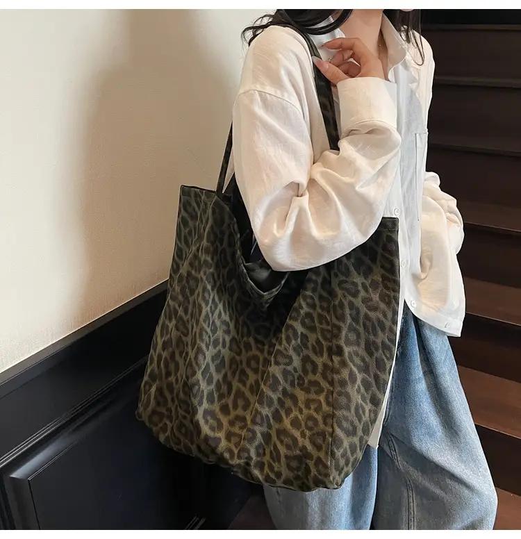 Women Camouflage One Shoulder Bag 2025 — feature 25