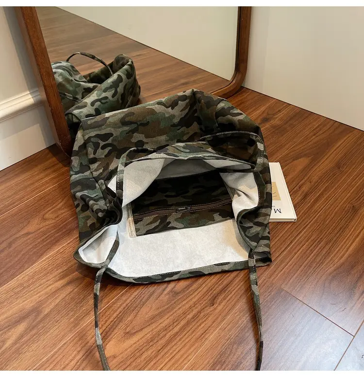 Women Camouflage One Shoulder Bag 2025 — feature 9