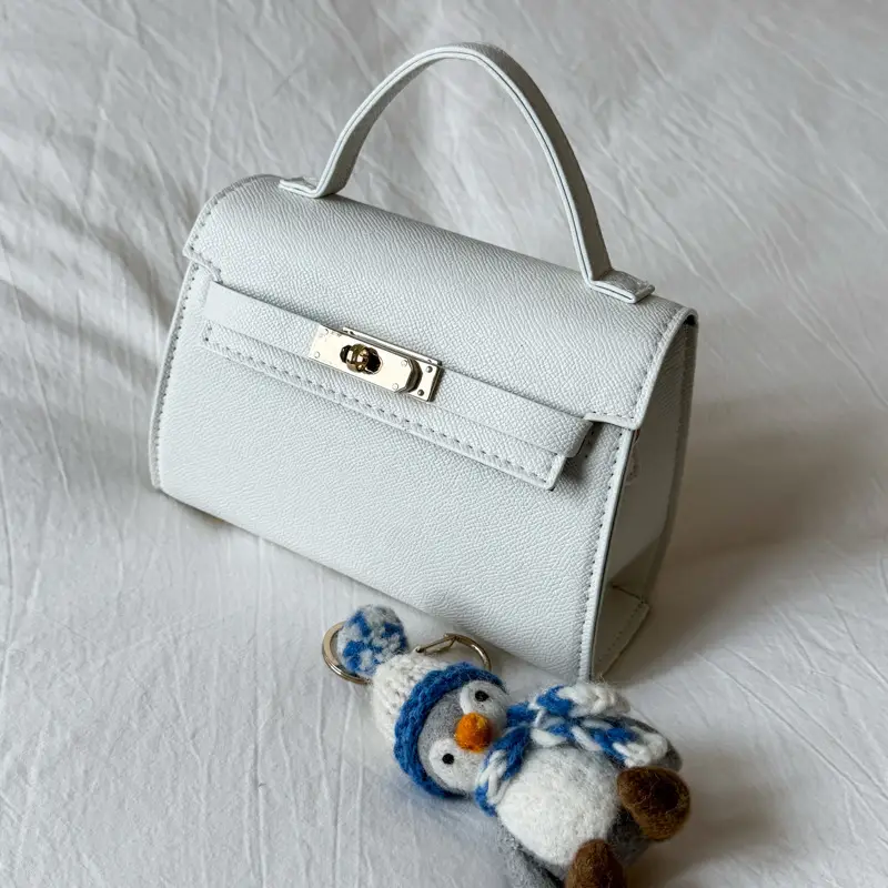 White Korean Style Crossbody Shoulder Bag for Women - Image 6