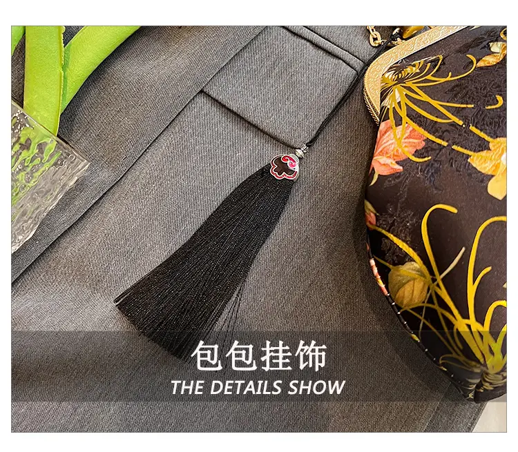 2025 Floral Clip-On Shoulder Bag with Tassel — feature 10