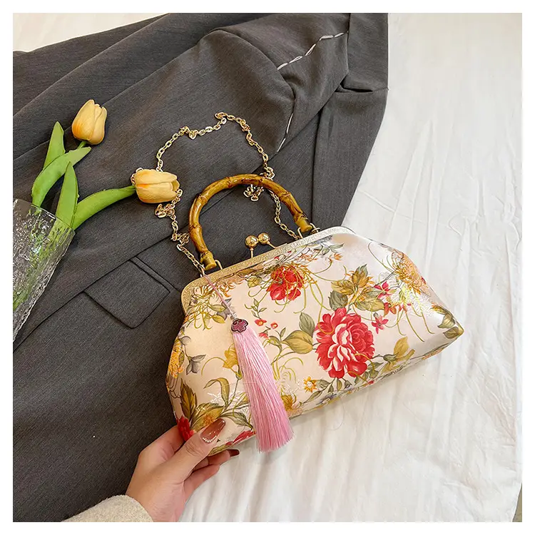 2025 Floral Clip-On Shoulder Bag with Tassel — feature 34