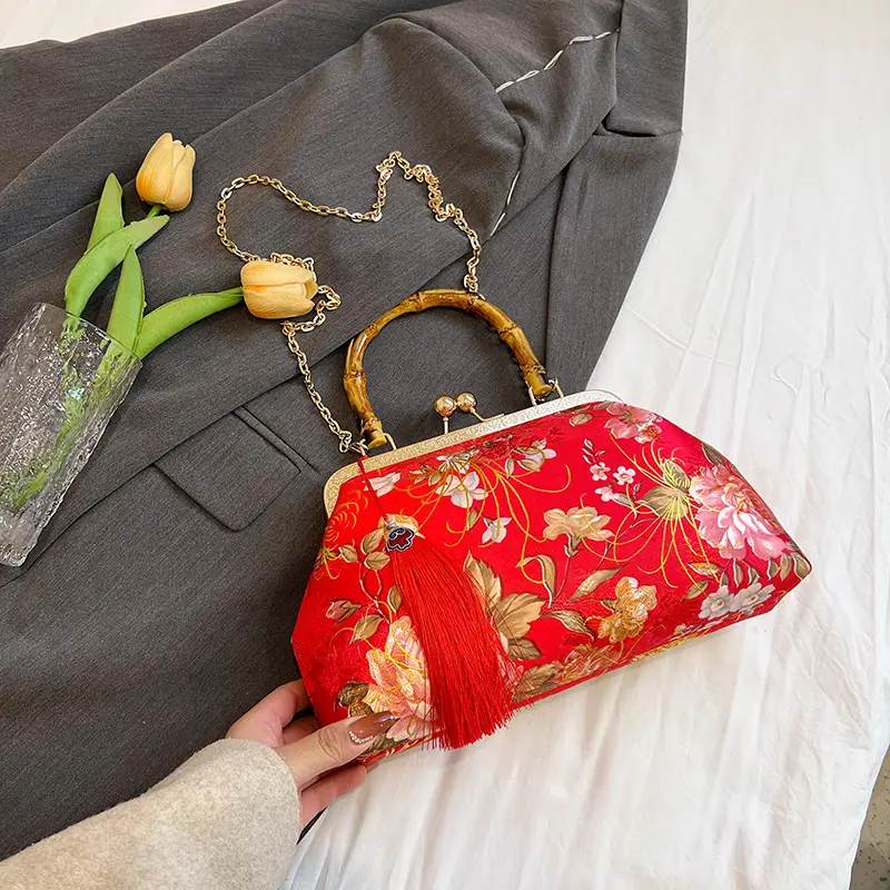 2025 Floral Clip-On Shoulder Bag with Tassel - Image 4