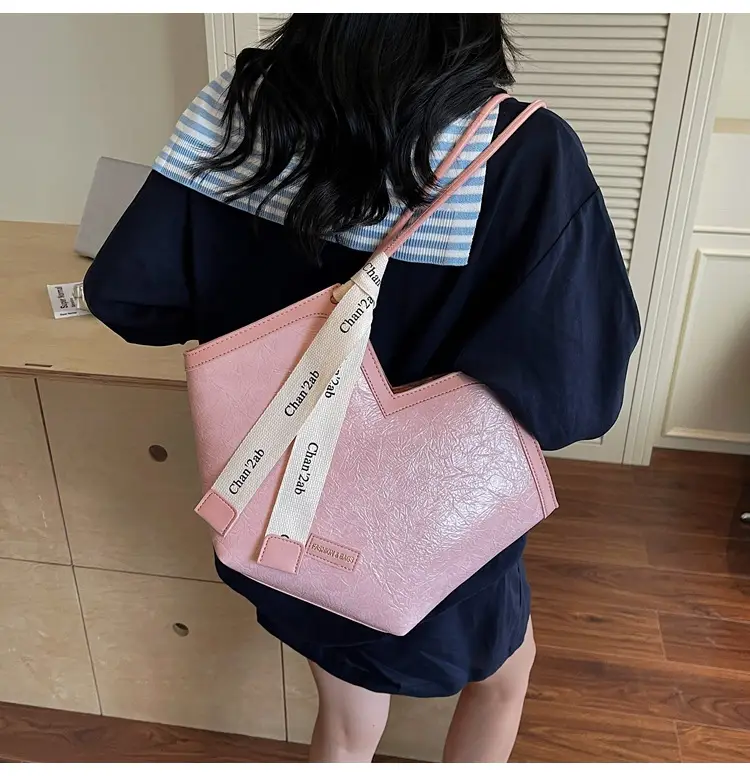 Women's Large Capacity Cross-Border Shoulder Bag Navy White — feature 13