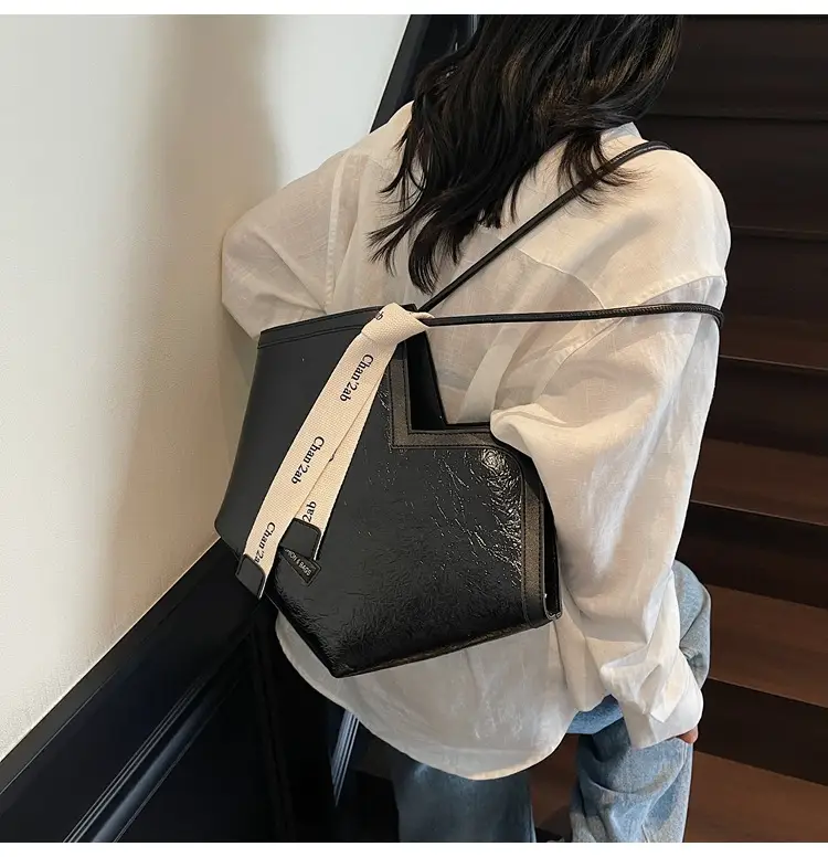 Women's Large Capacity Cross-Border Shoulder Bag Navy White — feature 22