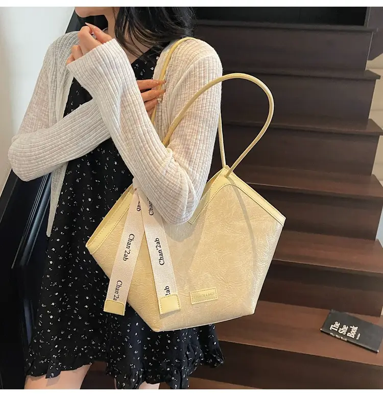 Women's Large Capacity Cross-Border Shoulder Bag Navy White — feature 25