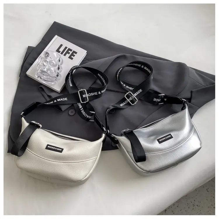 Korean Style Diagonal Shoulder Bag for Women — feature 1