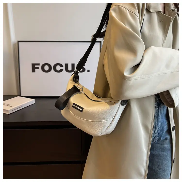 Korean Style Diagonal Shoulder Bag for Women — feature 15
