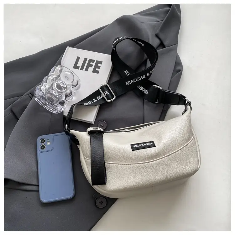 Korean Style Diagonal Shoulder Bag for Women — feature 18
