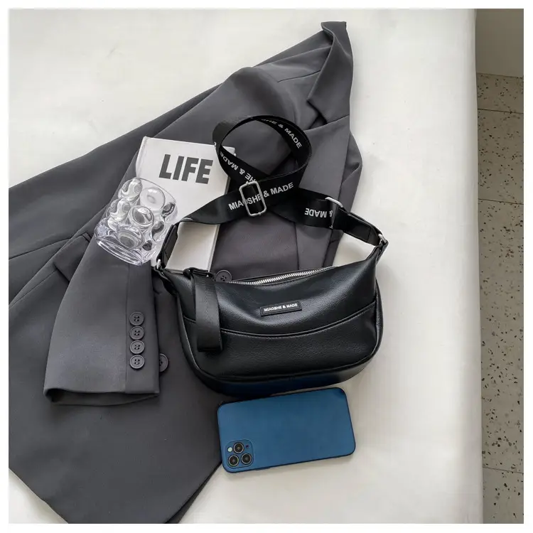 Korean Style Diagonal Shoulder Bag for Women — feature 19