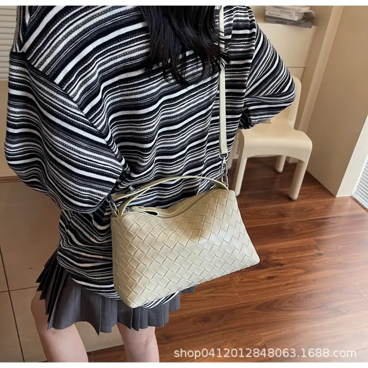 Women Handheld Woven Leather Bag Tan Single Shoulder — feature 26