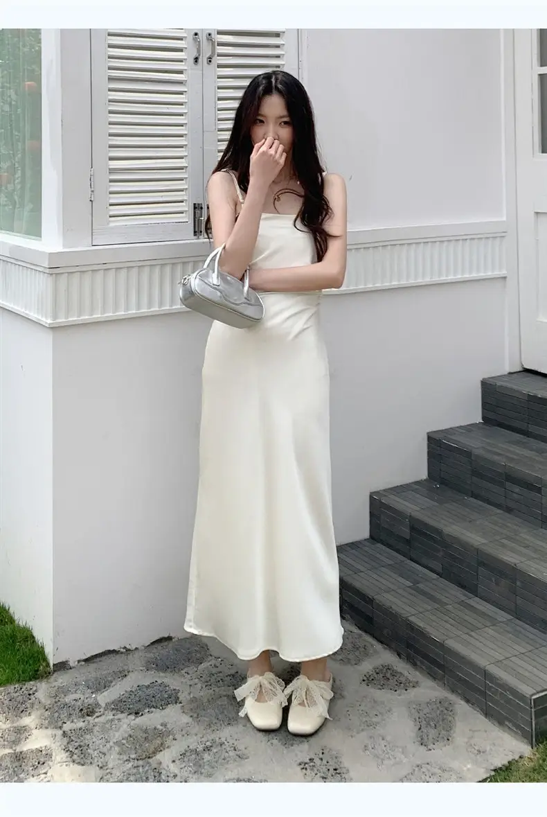 High-Appearance Closed-Toe Slippers for Women, Summer Outdoor Wear, 2026 New Summer Style, Suitable for Pairing with Skirts, Silver Bow Half-Slippers — feature 6