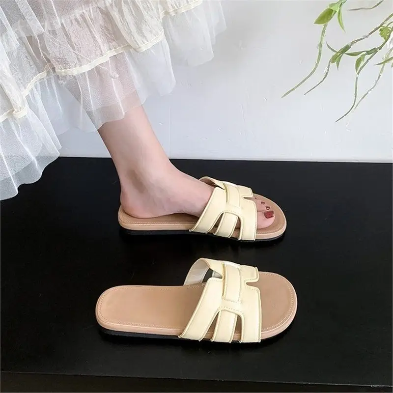 Women's French Flat Sandals Summer Flip Flops 2025 - Image 2