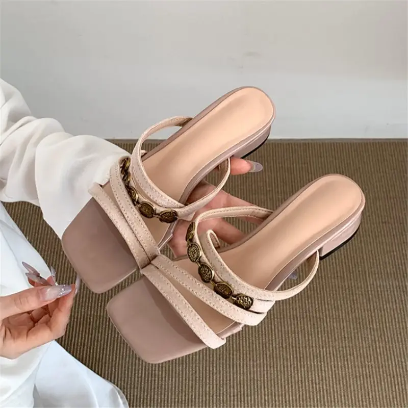 Chanel-Style Fairy Low-Heeled Slippers for Women, 2026 Summer New Model, Suitable for Going Out, Vacation, Seaside, Beach, Women's Sandals - Image 2