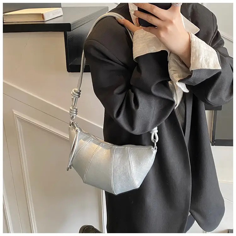 White Leather Crossbody Bag for Women 2025 — feature 11