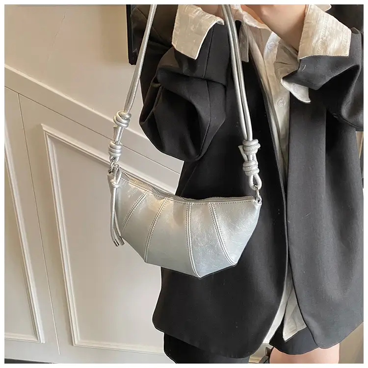 White Leather Crossbody Bag for Women 2025 — feature 9
