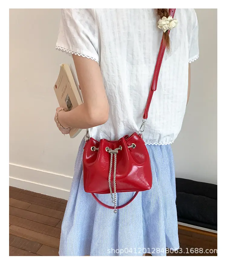 Black Oil Leather Bucket Bag with Chain Strap — feature 7