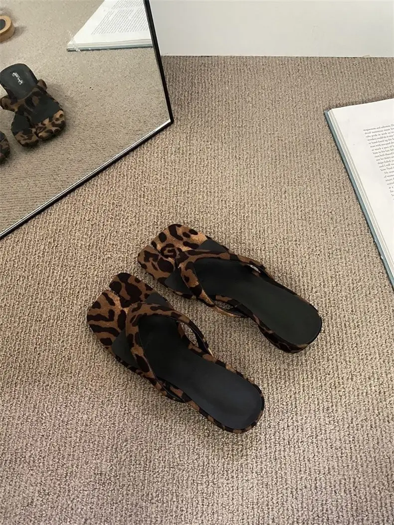 Leopard Print Chunky Heel Sandals for Women 2025 — feature 3