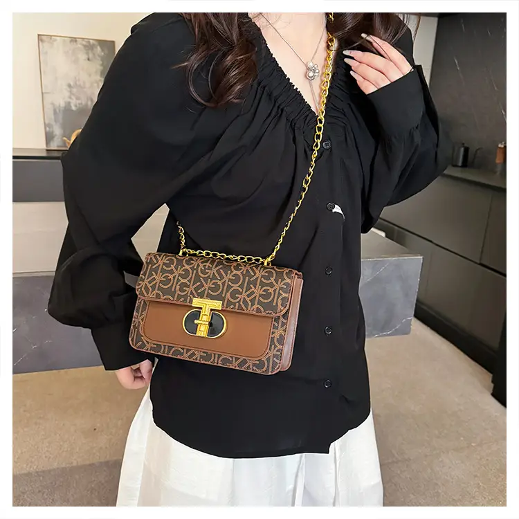 Korean Style Women's Crossbody Bag White Grey Chain — feature 13