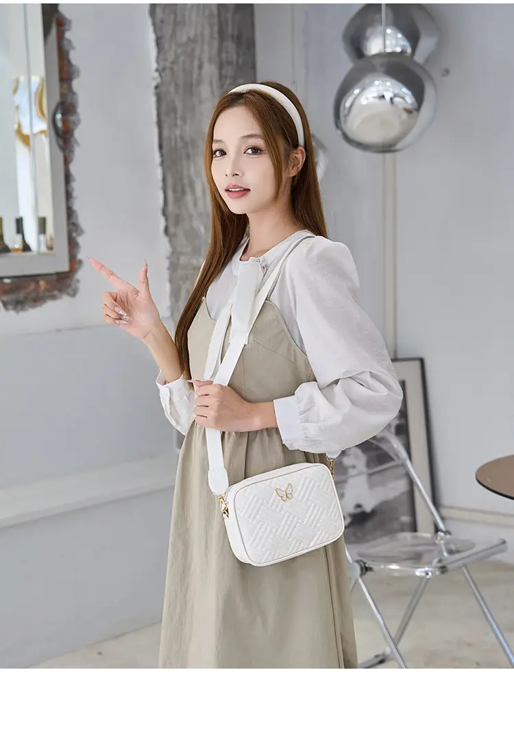 2025 New Fashion Small Coin Purse Embroidered Camera Bag — feature 14