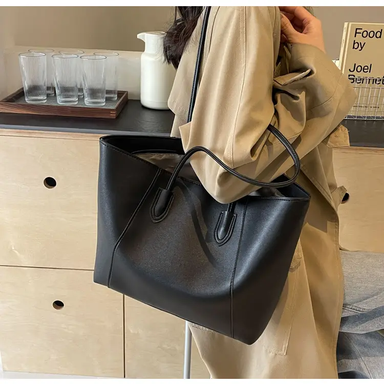 Women Crossbody Tote Bag Tan Leather 2026 — feature 22