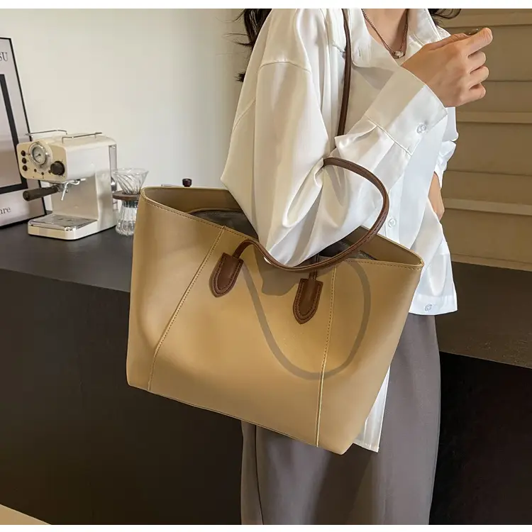 Women Large Capacity Shoulder Bag Summer Commuter Bag — feature 11