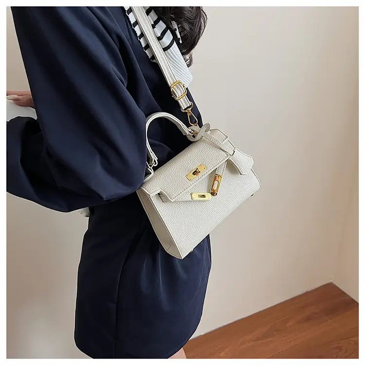 Women's Beige Crossbody Shoulder Bag with Gold Clasp — feature 20