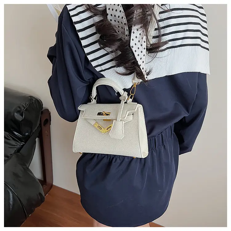 Women's Beige Crossbody Shoulder Bag with Gold Clasp — feature 21
