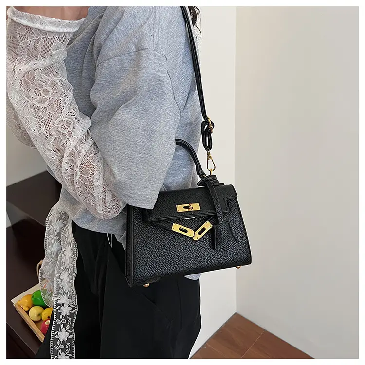 Women's Beige Crossbody Shoulder Bag with Gold Clasp — feature 22