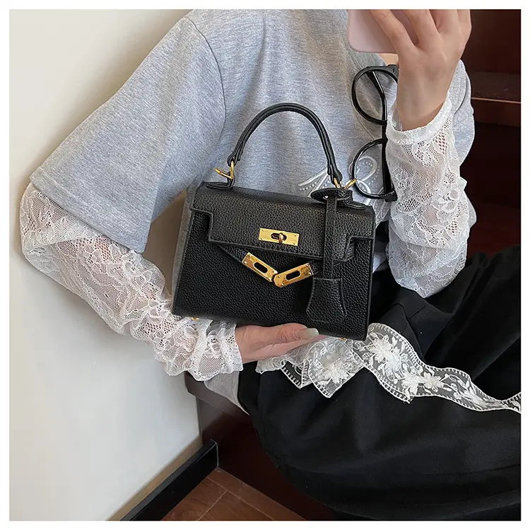 Women's Beige Crossbody Shoulder Bag with Gold Clasp — feature 24