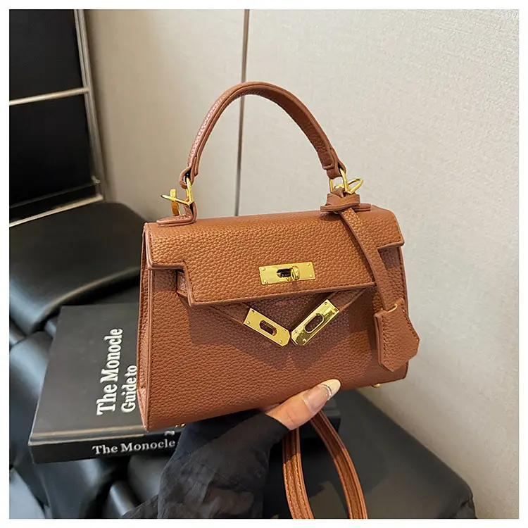 Women's Beige Crossbody Shoulder Bag with Gold Clasp — feature 28
