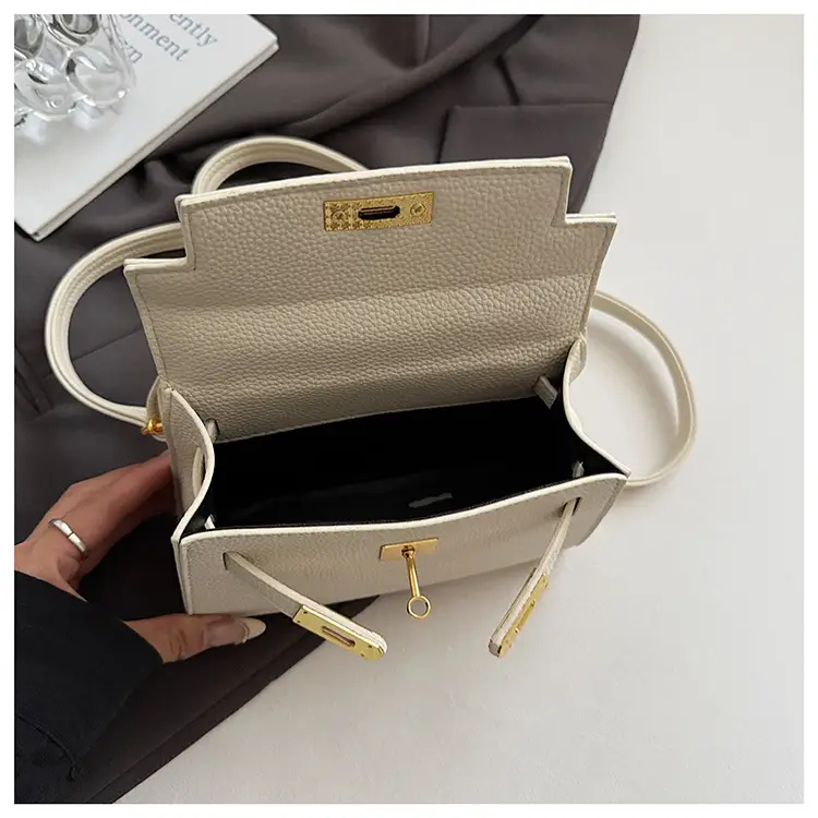 Women's Beige Crossbody Shoulder Bag with Gold Clasp — feature 9