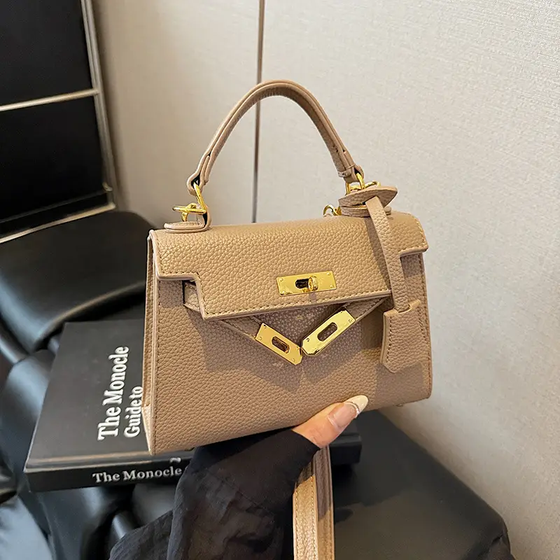 Women's Beige Crossbody Shoulder Bag with Gold Clasp - Image 5