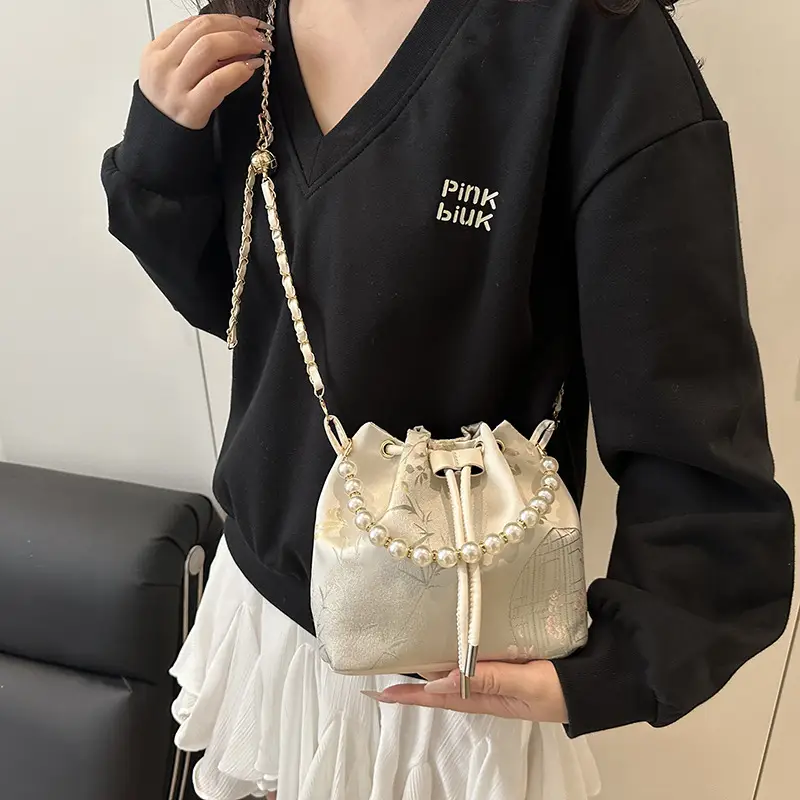 New Chinese Style Antique Embroidered Bucket Bag 2025 - Image 9