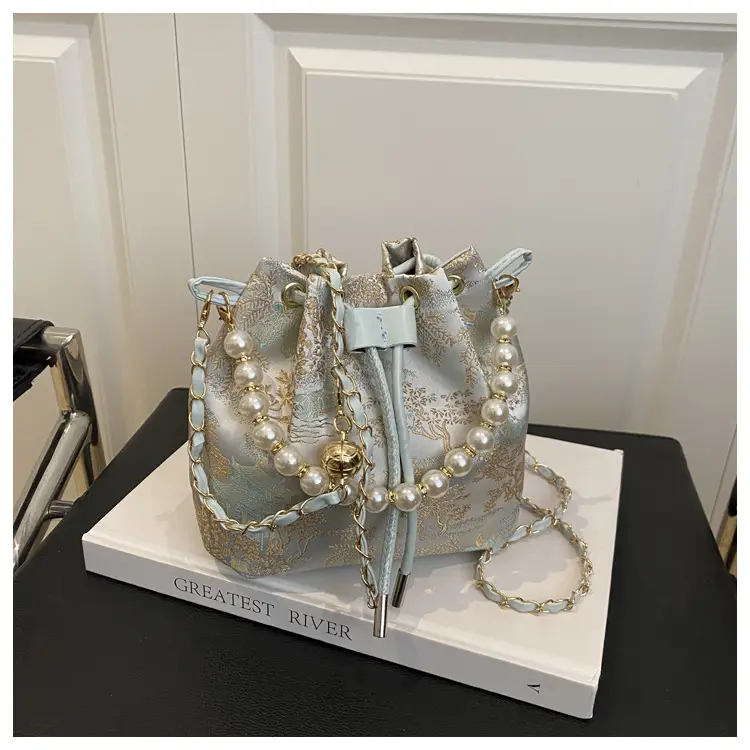 New Chinese Style Antique Embroidered Bucket Bag 2025 — feature 34