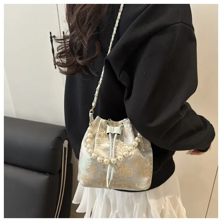 New Chinese Style Antique Embroidered Bucket Bag 2025 — feature 8