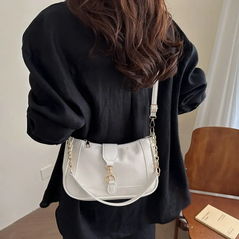 Brown Leather Shoulder Bag with Chain Strap 2025