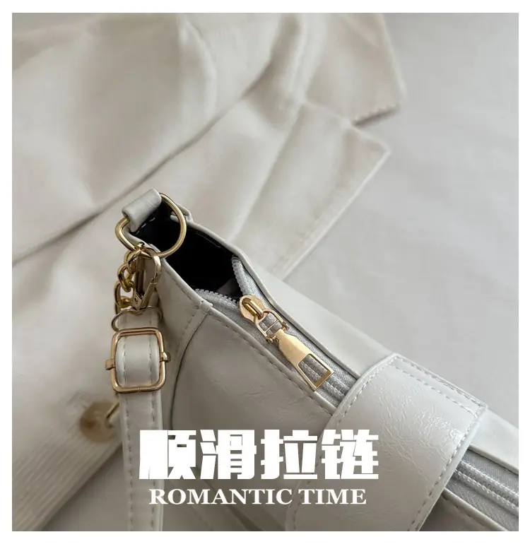 Brown Leather Shoulder Bag with Chain Strap 2025 — feature 6