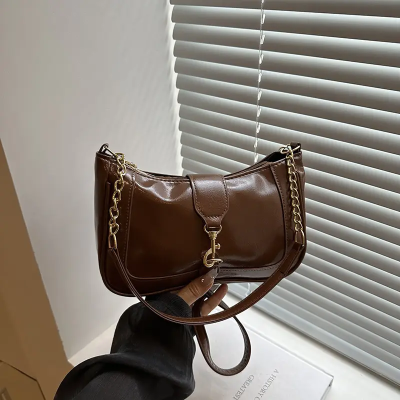 Brown Leather Shoulder Bag with Chain Strap 2025