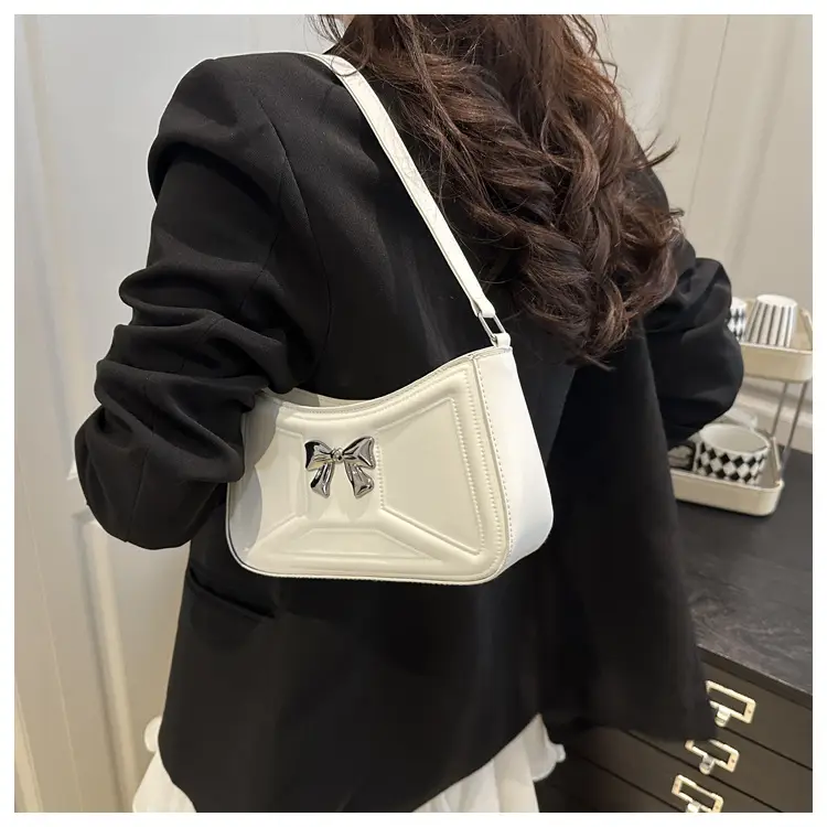 White Bow Shoulder Bag with French Texture — feature 14