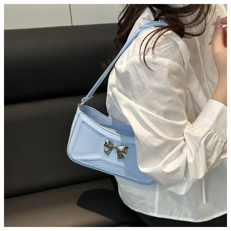 White Bow Shoulder Bag with French Texture — feature 35