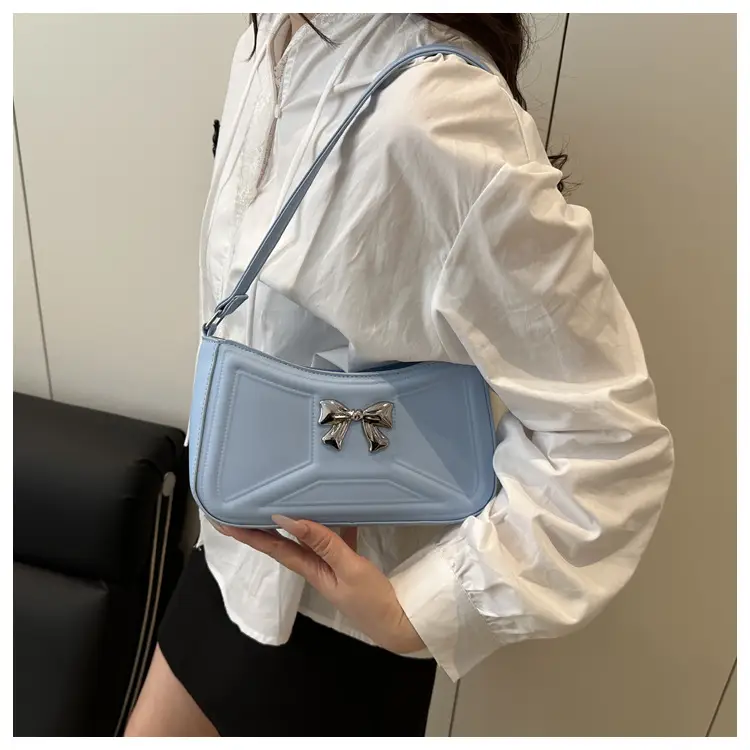 White Bow Shoulder Bag with French Texture — feature 40